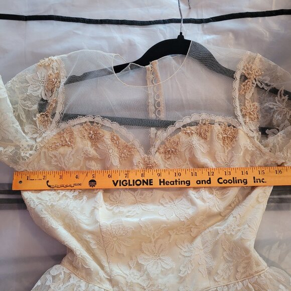 Vintage 1957 Wedding Gown & Juliet Cap - Picture 9 of 16